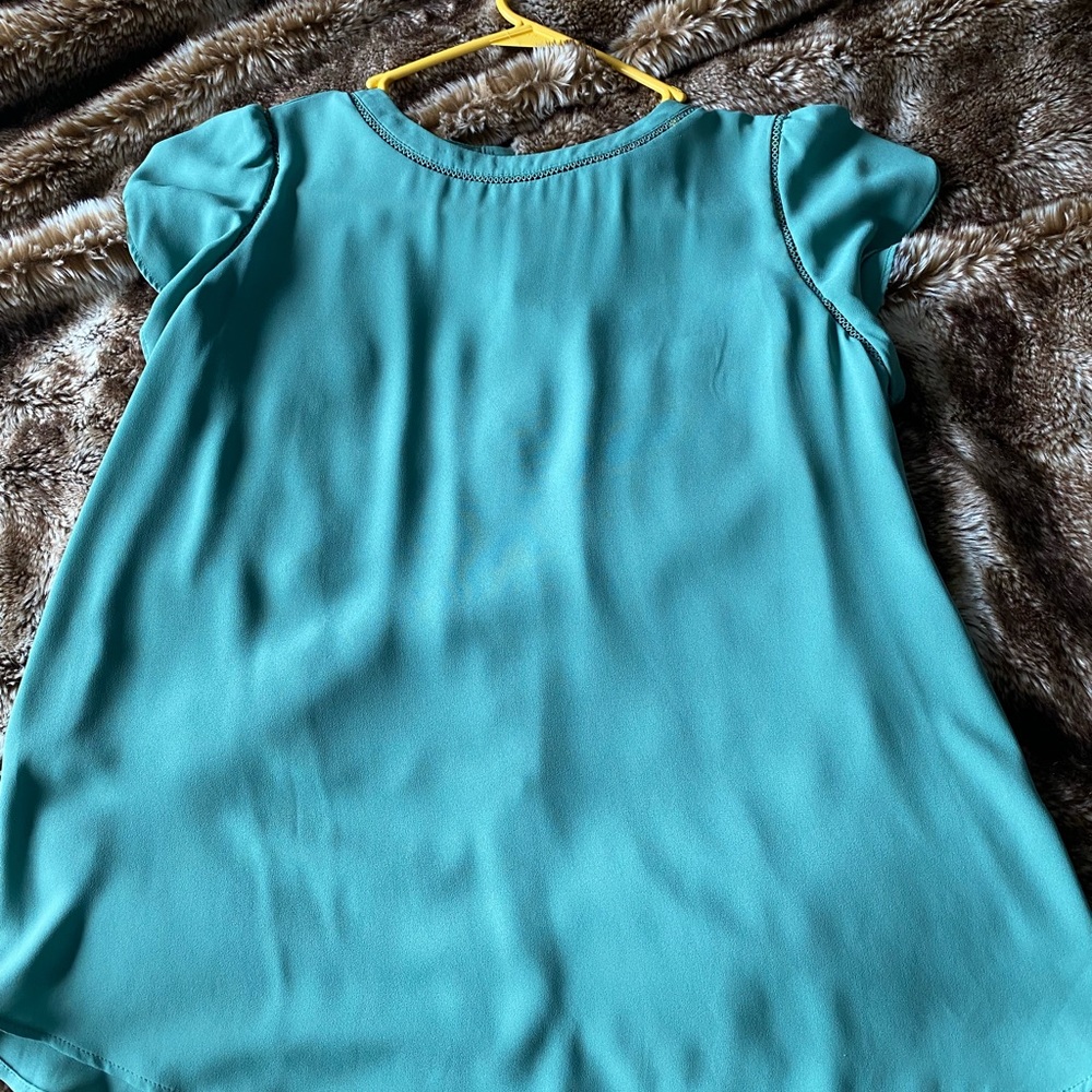 LOFT GREEN TOP